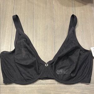NWT!  Chantelle Stella Lace Unlined
Underwire Bra